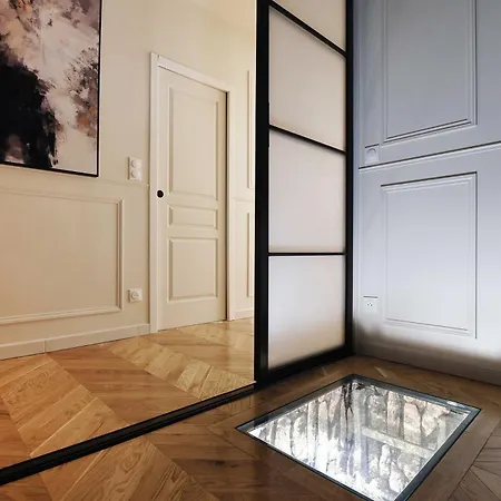 Charming - Ac - 2br-6p - Near Bastille